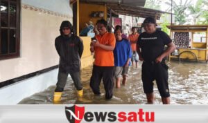 Air Dam Blumbungan Meninggi, Ruas Jalan Kota Pamekasan Tergenang
