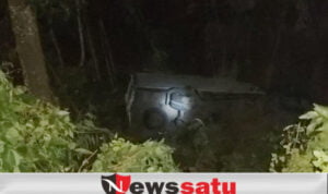 Mobil Box Sosis Nyungsep Ke Jurang Di Pamekasan