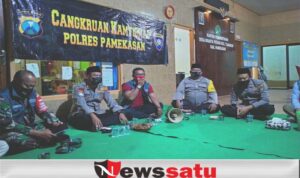 Cangkrukan Kamtibmas Bareng Satgas Posko PPKM Mikro Branta Pesisir Pamekasan
