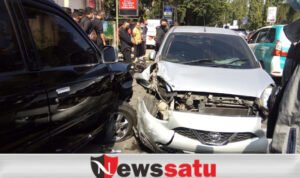 Laka Beruntun Di Depan Kantor Disbudpar Kota Probolinggo