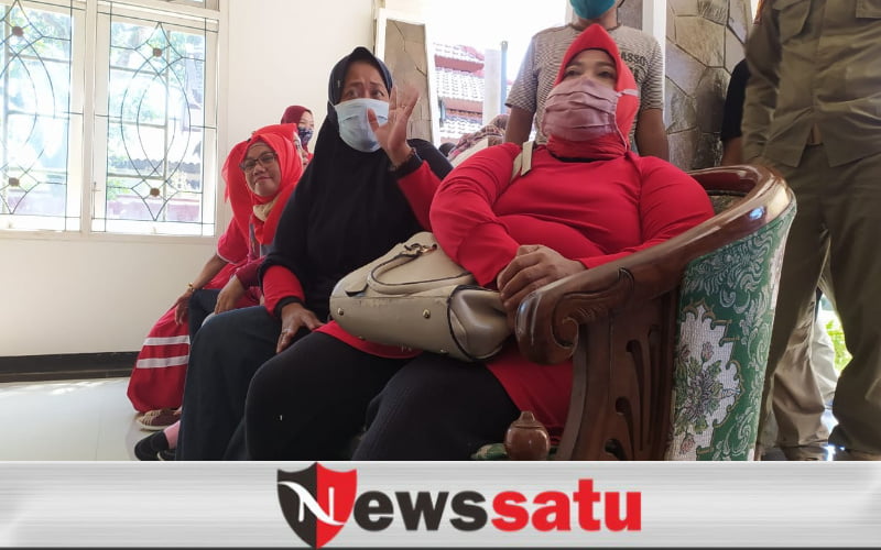 Ekonomi Pedagang Sore Pasar Induk Bondowoso Memburuk
