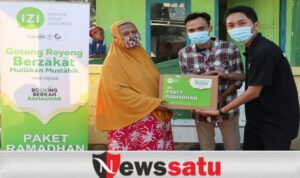 IZI Bersama PWI Bondowoso Santuni Puluhan Dhuafa Dan Janda Tua