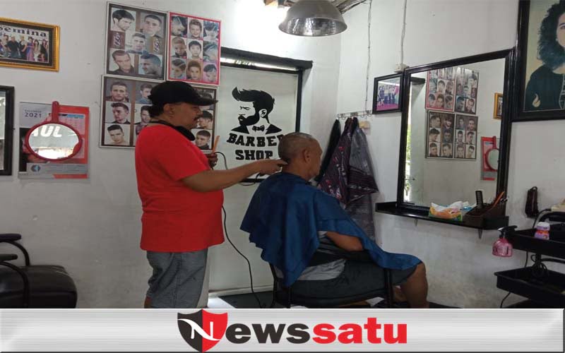 Inilah Tukang Cukur Rambut Di Probolinggo Yang Selalu Ramai