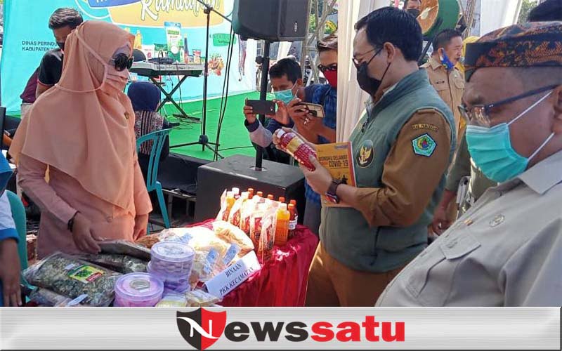 Ramadhan Bahagia, Bupati Buka Pasar Murah di Pamekasan