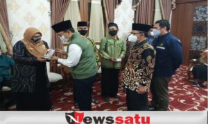 Dukung PJJ Di Pamekasan, Medco Donasi 200 Gawai