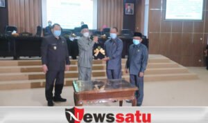 DPRD Serahkan Rekomendasi LKPJ Penjabaran APBD 2020
