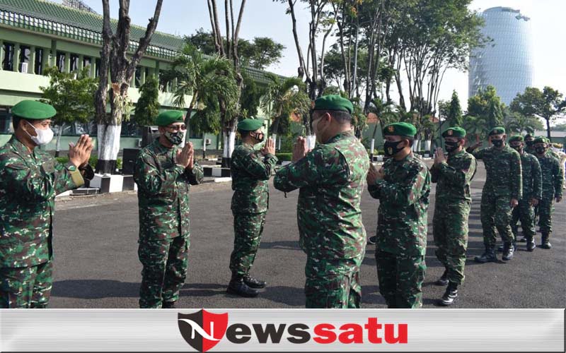 Jajaran Korem 084 Bhaskara Jaya Halalbihalal dan Apel Akbar Personil  di Surabaya