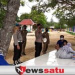 Pengunjung Pantai Talang Siring Diawasi Polres Pamekasan