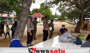 Pengunjung Pantai Talang Siring Diawasi Polres Pamekasan
