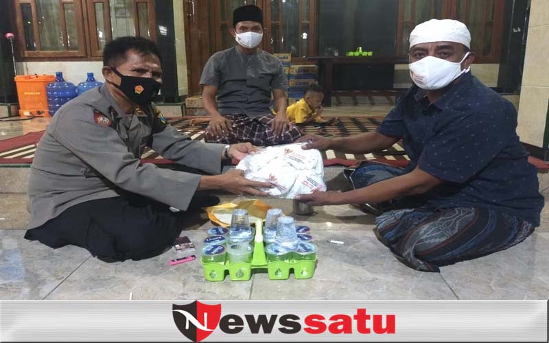 Tak Lelah Budayakan Bermasker, Polri Gandeng Pemdes Sotabar Pamekasan