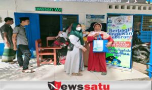 Tularkan Rasa Empati, SMK di Pamekasan Ajak Siswa Bagikan Sembako