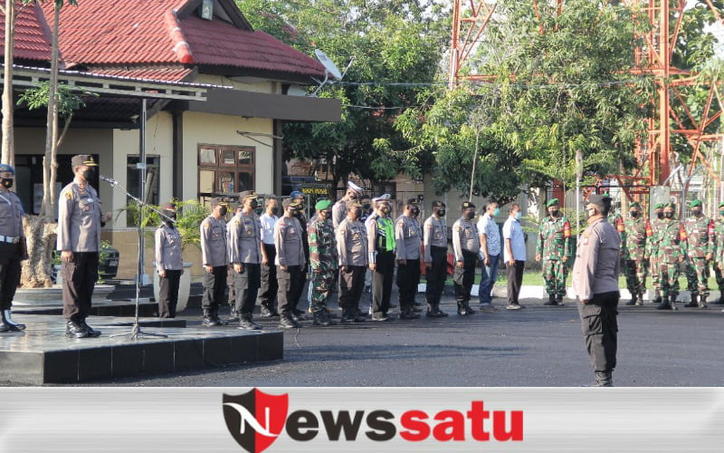 Apel Bersama TNI-POLRI dan Pemkab, Sinergi Jaga Masyarakat Kabupaten Sampang Dari Covid-19