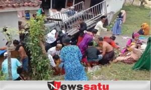 Mobil Pick Up Di Pamekasan Terguling