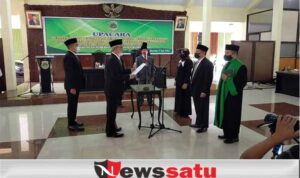 Bupati Bondowoso Lantik Ratusan Pengawas Sekolah Dan Kepala UPT Secara Virtual