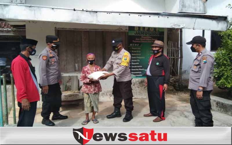 Dua Minggu Sekali, Polri Blusukan Bagi Sembako Pada Warga Terdampak Covid-19