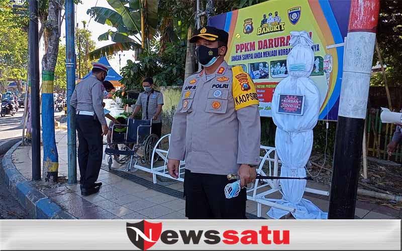 Gugah Disiplin Bermasker, Polres Pamekasan Siapkan Kranda dan Pocong Korban Covid-19
