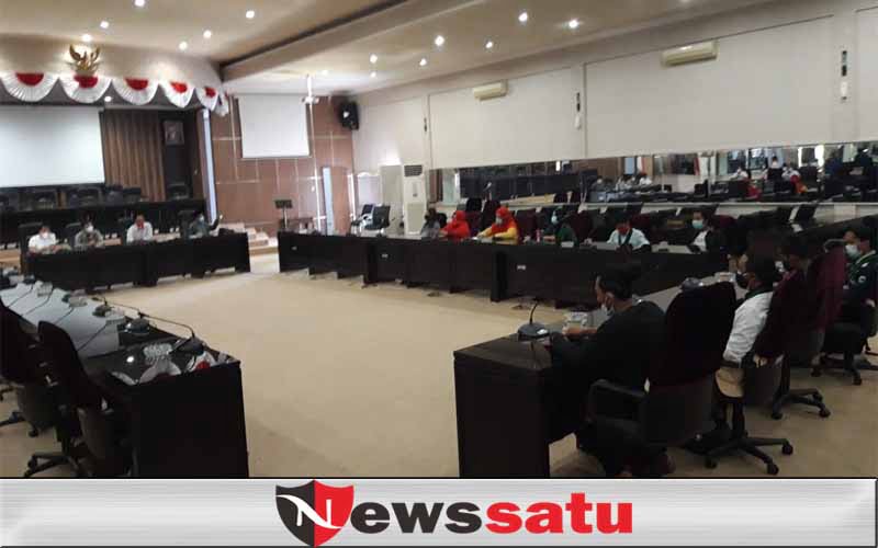 HMI Bersama PKL Bondowoso Desak Pemda Izinkan Berjualan Kembali