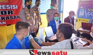 Kapolres Pamekasan Pantau Vaksinasi Secara Door To Door Serbu Aktivis PMII Pamekasan