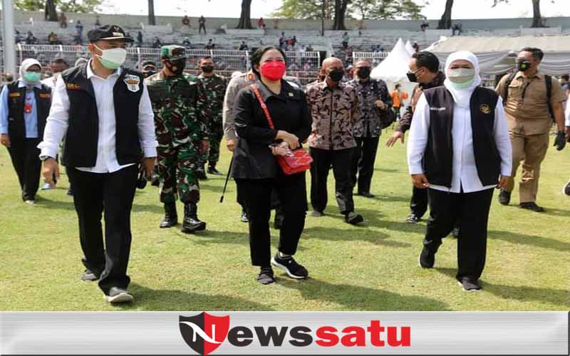 Ketua DPR RI Tinjau Vaksinasi Covid-19 Masal di Surabaya