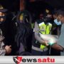 PKL Malam Kesulitan Berjualan pada PPKM Level III, Polres Tebar Bansos di Pamekasan