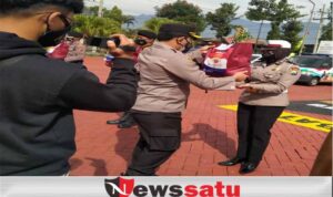 Polres Batu Bagikan Ribuan Paket Sembako