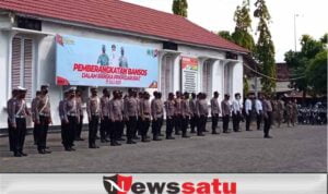 Polres Kota Probolinggo Salurkan Bantuan Beras kepada Warga