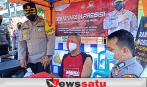 Polres Pamekasan Gencarkan Vaksin Presisi Keliling ke Pasar Tradisional