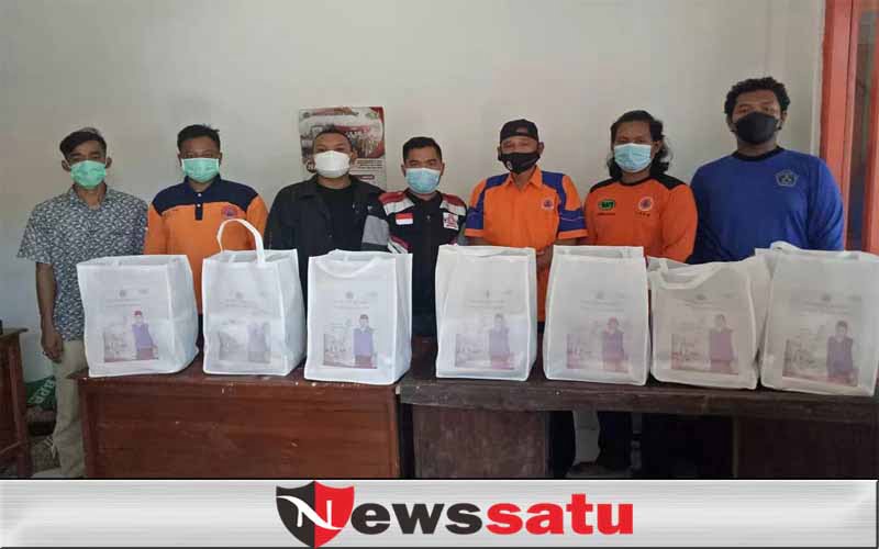Satgas Pemakaman dan Relawan Covid-19 FRPB Pamekasan Disuplai Jamu Imun
