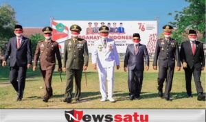 Babinsa dan Bhabinkamtibmas Kawal Program Isoter di Pamekasan