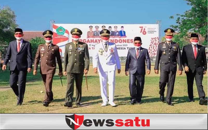 Babinsa dan Bhabinkamtibmas Kawal Program Isoter di Pamekasan