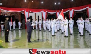 Bupati Baddrut Tamam, Minta Pemuda Resapi Filosofi Bendera Merah Putih