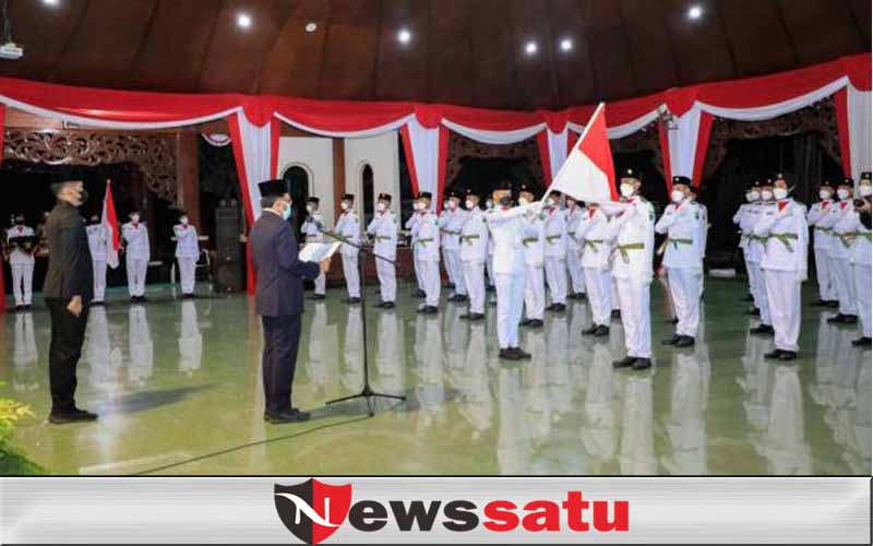 Bupati Baddrut Tamam, Minta Pemuda Resapi Filosofi Bendera Merah Putih