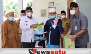 Bupati Fauzi Lakukan Sosialisasi Program Vaksinasi kepada Santri dan Kiai