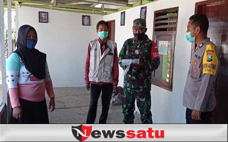 Cegah Sebaran Paparan Covid-19 di Galis, Babinsa 0826-04 Tracing Warganya
