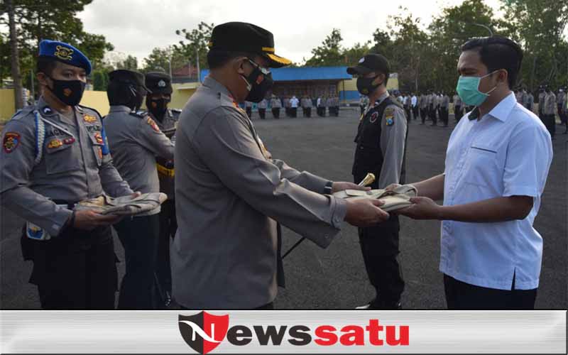 Kapolres Kerahkan 10 Relawan Khusus Covid-19 di Polres Pamekasan