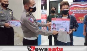 Lahir 17 Agustus Dapat SIM Gratis Dari Satlantas Polres Probolinggo Kota