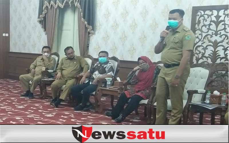 Lurah Barkot Relakan Motor Dinas Untuk Operasional Layanan Akta Kematian Warga