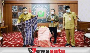 Pertumbuhan Ekonomi Minus, Bupati Pamekasan Optimalkan Belanja Produk Lokal