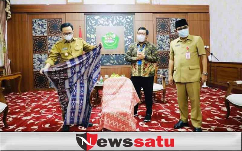 Pertumbuhan Ekonomi Minus, Bupati Pamekasan Optimalkan Belanja Produk Lokal