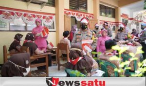 Polres Kota Probolinggo Laksanakan Vaksinasi Ratusan Pelajar