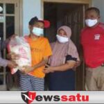 Polri Salurkan Bansos Untuk Kaum Disabilitas di Pamekasan