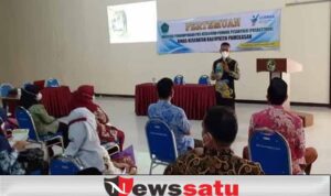 Poskestren dan Santri Husada Dibekali Pengetahuan Dasar P3K Oleh PCC Pamekasan