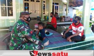 Tim Tracer TNI Pamekasan, Lakukan Tracing Pada Warga di Dusun Duwek Pote