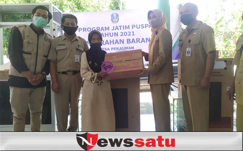 Tingkatkan Ekonomi, Ratusan Perempuan Bondowoso Terima Program Jatim Puspa