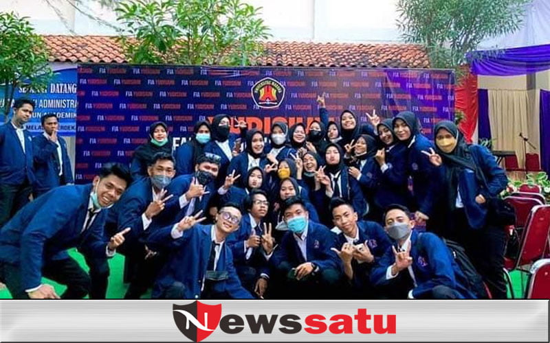 FIA Unira Gelar Yudisium Out Door, Civitas Ajak Semua Bersahabat dengan Alam