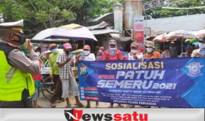 Pasar Kolpajung Disasar Sosialisasi Ops Patuh dan Pembagian Masker Satlantas Pamekasan