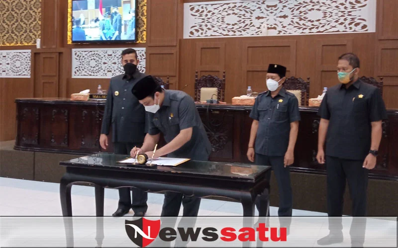 Rancangan KUA-PPAS P-APBD 2021, DPRD dan Pemkot Probolinggo Tanda Tangan