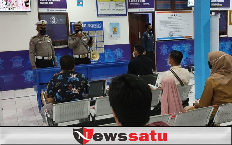 Sosialisasi Ops Patuh Semeru 2021 Sasar Pemohon SIM di Pamekasan