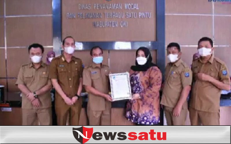 Terima sertifikat ISO 9001-2015, Layanan DPMPTSP OKI Kini Berstandar Internasional