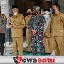 Bupati Bondowoso Salurkan Bantuan Bagi PKL dan Pengusaha Warung